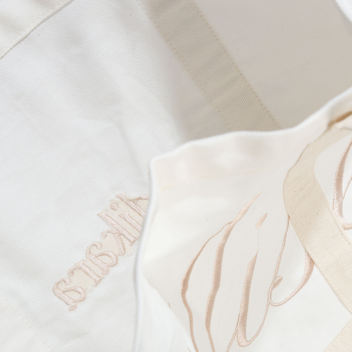 Adikara - Klise - Totebag - Beige — size chart
