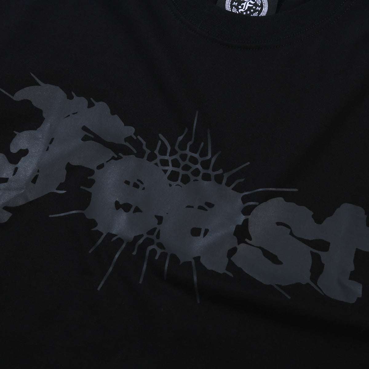 .Feast - Crack - T-Shirt - Regular - Black-4