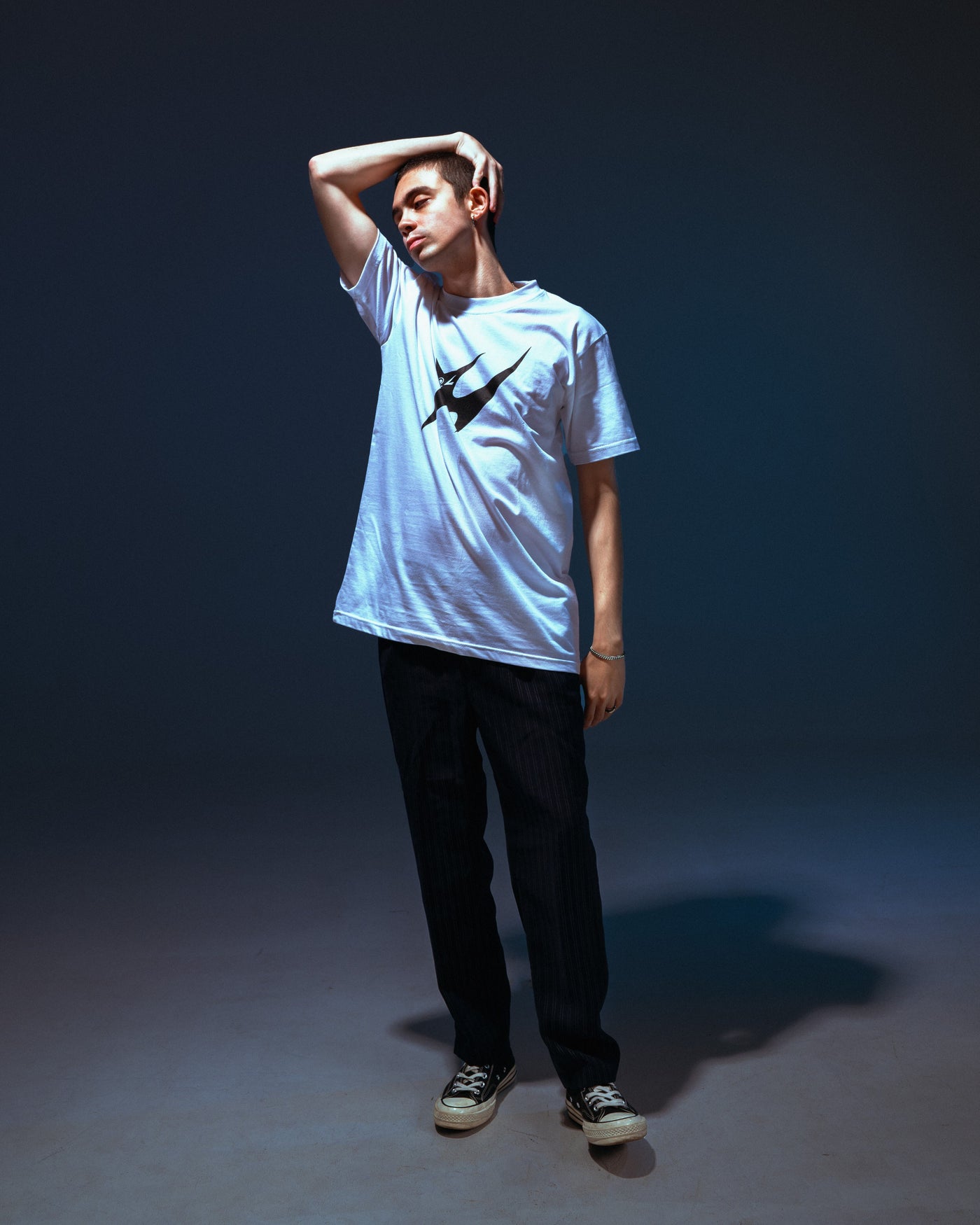 Hindia - Logocat - T-shirt - White — size chart
